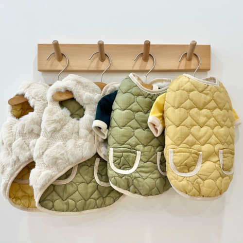 【予約】ハートリバーシブルベスト〈zoobic〉韓国 韓国犬服 ドッグウェア