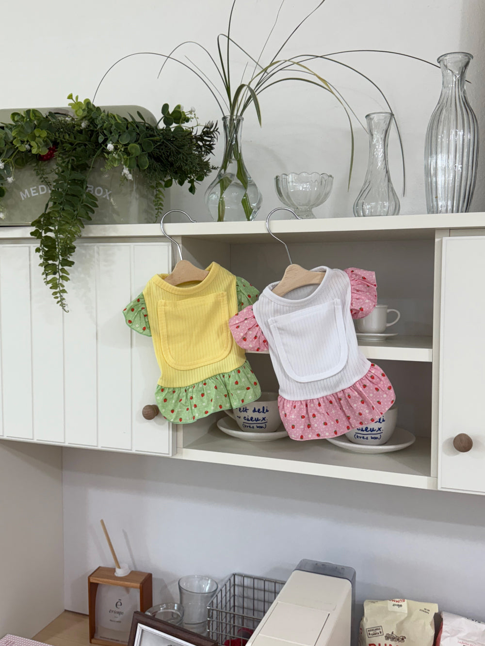 【予約】クールフリルトップス〈DearMeong〉韓国 韓国犬服 ドッグウェア